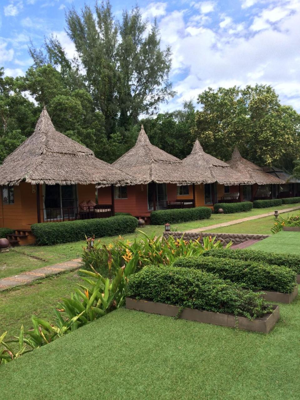 Phayam Cottage Resort Đảo Ko Phayam Ngoại thất bức ảnh